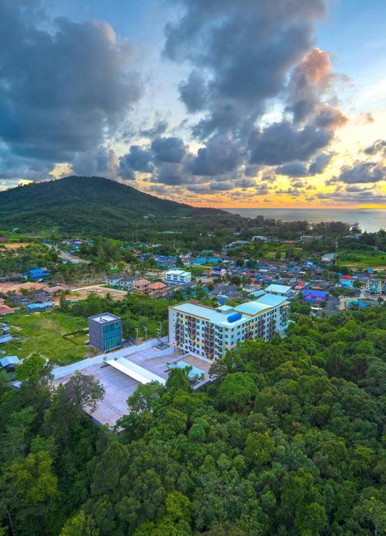 Happy Place Phuket Εξωτερικό φωτογραφία